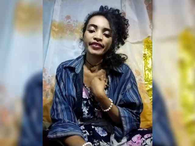 Shanya12 webcam