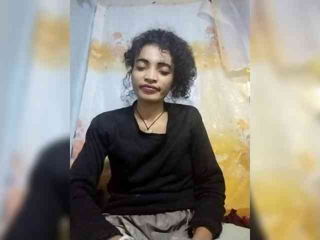 Shanya12 webcam