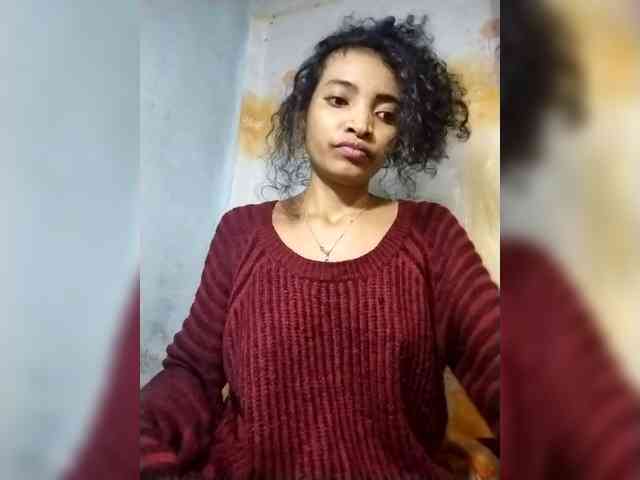 Shanya12 webcam
