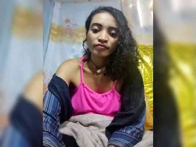 Shanya12 webcam