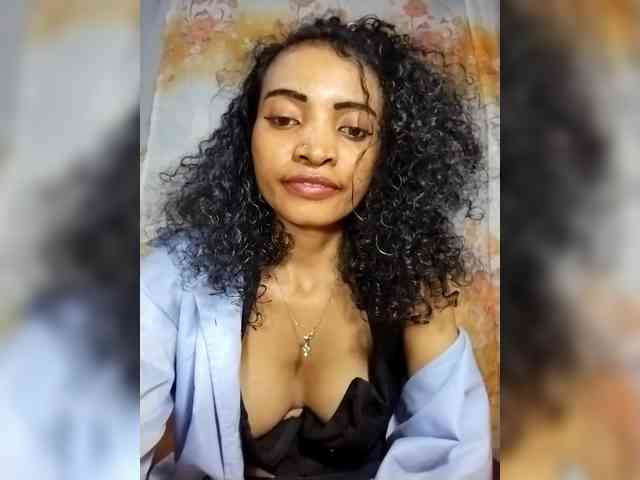 Shanya12 webcam