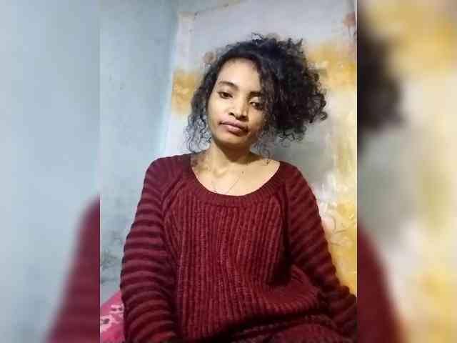 Shanya12 webcam