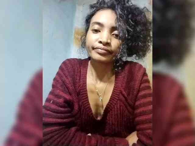 Shanya12 webcam