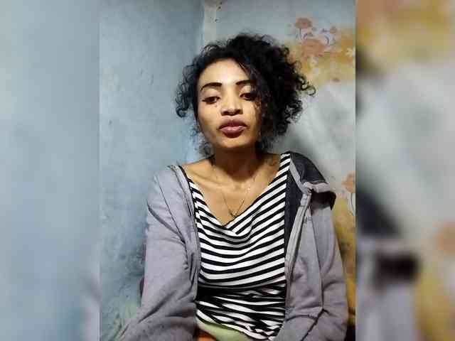 Shanya12 webcam