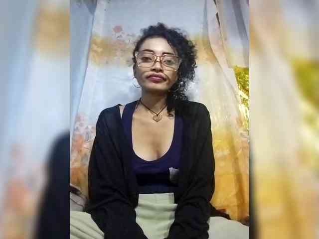 Shanya12 webcam