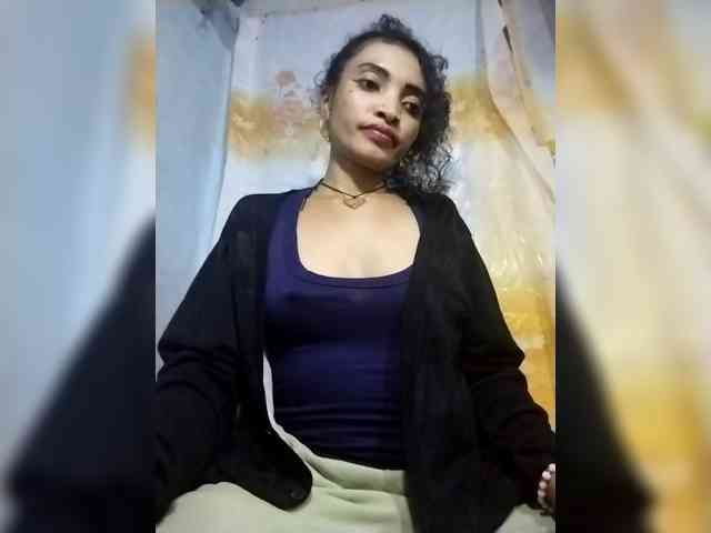 Shanya12 webcam
