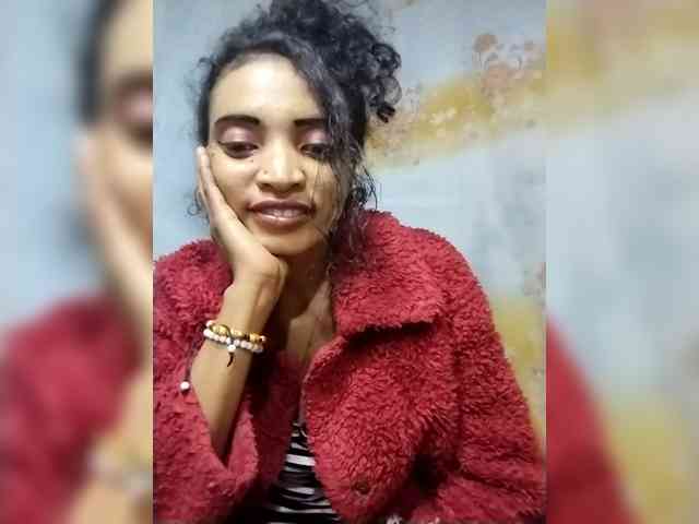 Shanya12 webcam