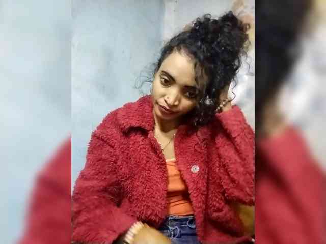 Shanya12 webcam