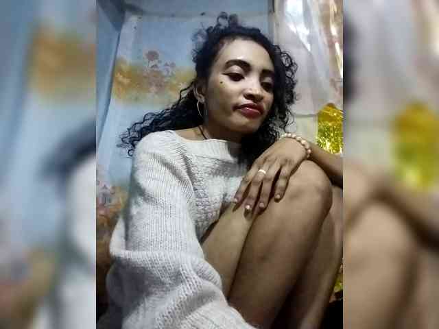 Shanya12 webcam