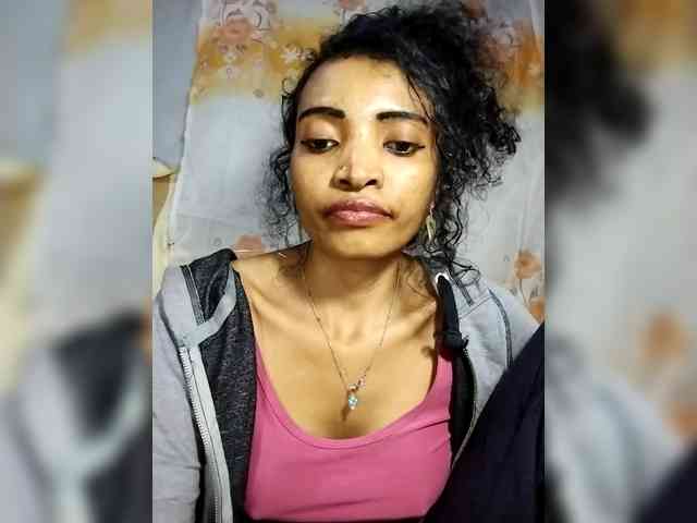 Shanya12 webcam