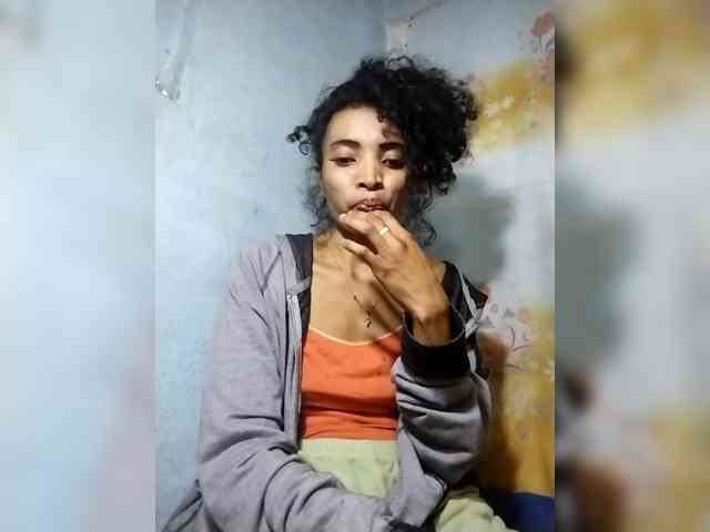 Shanya12 webcam