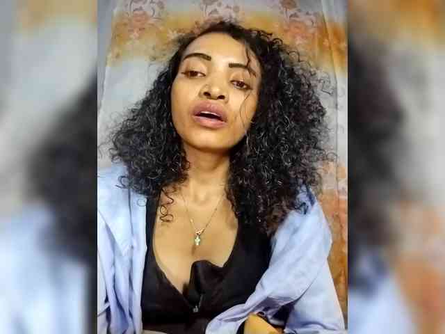 Shanya12 webcam