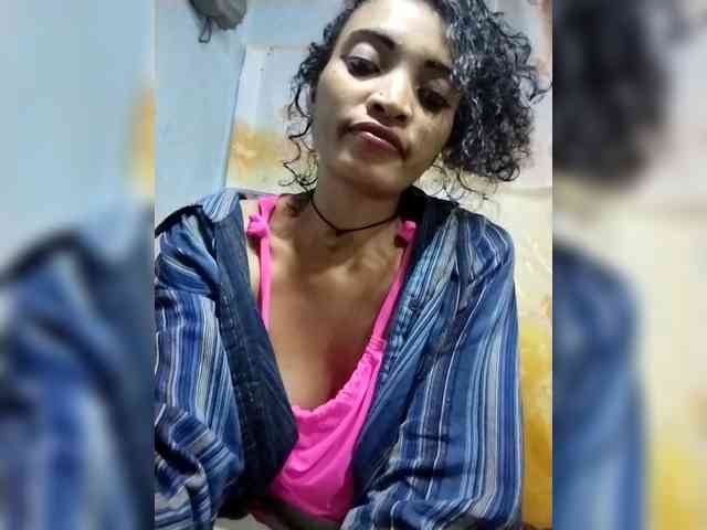 Shanya12 webcam