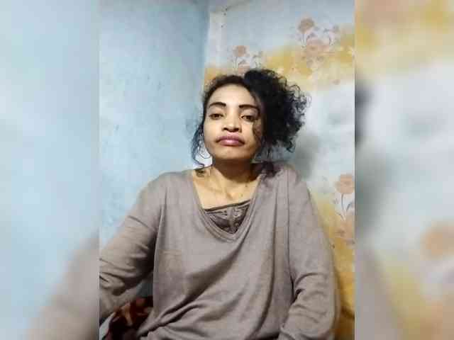 Shanya12 webcam