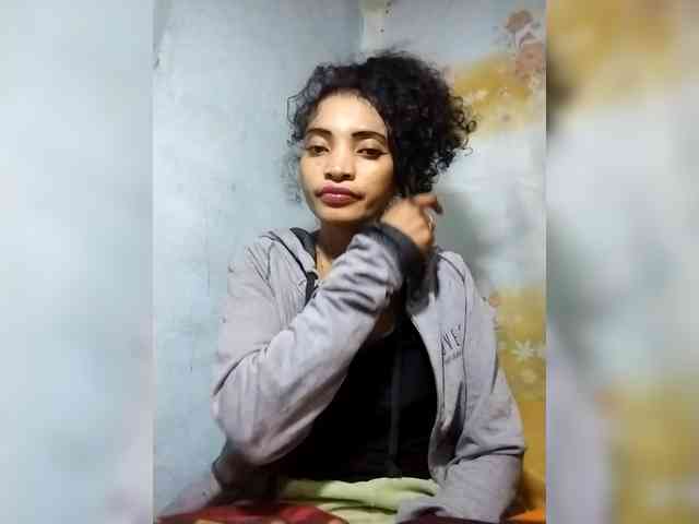 Shanya12 webcam