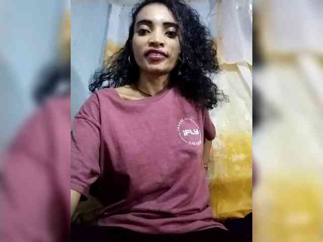 Shanya12 webcam