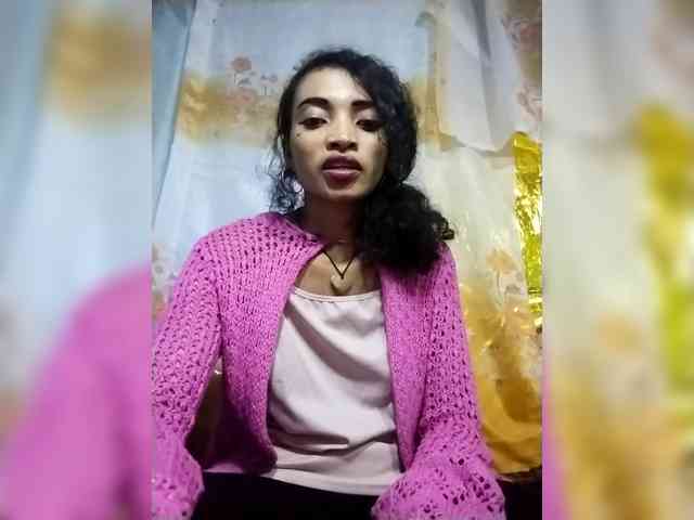 Shanya12 webcam