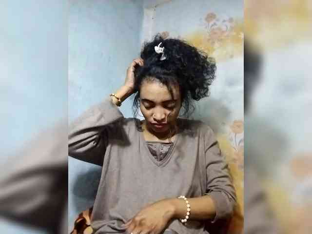Shanya12 webcam