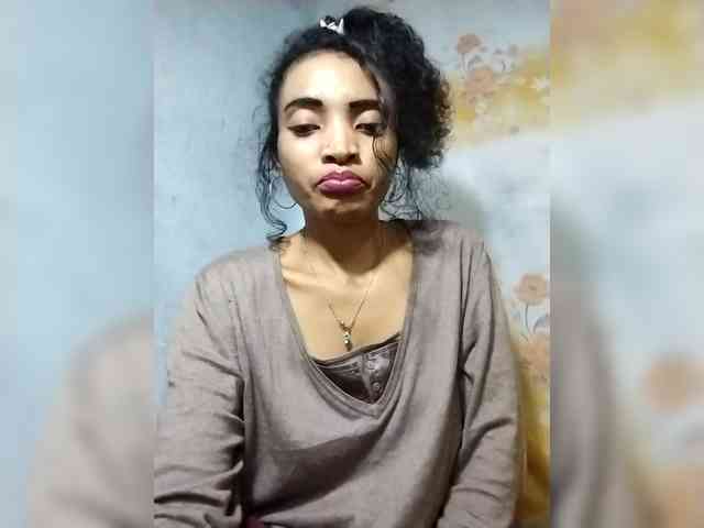 Shanya12 webcam