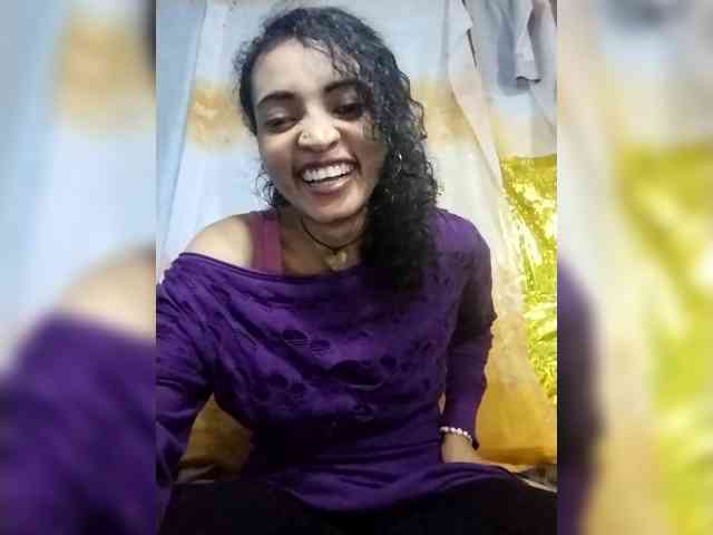 Shanya12 webcam