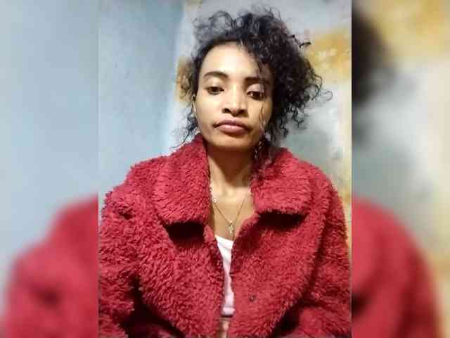 Shanya12 webcam