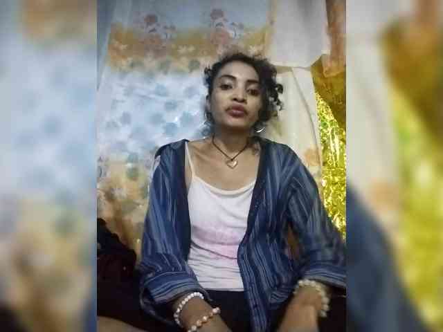 Shanya12 webcam