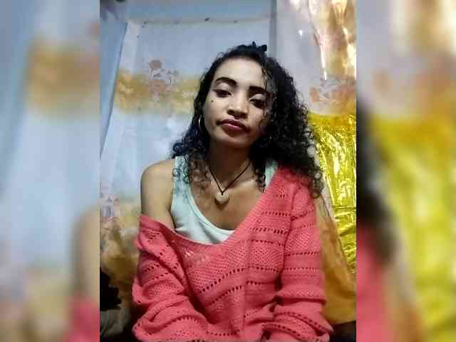 Shanya12 webcam