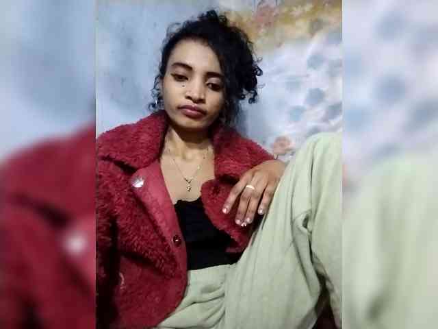 Shanya12 webcam