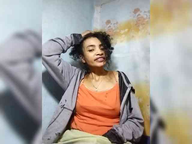 Shanya12 webcam