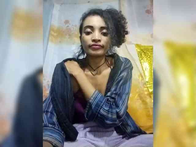 Shanya12 webcam