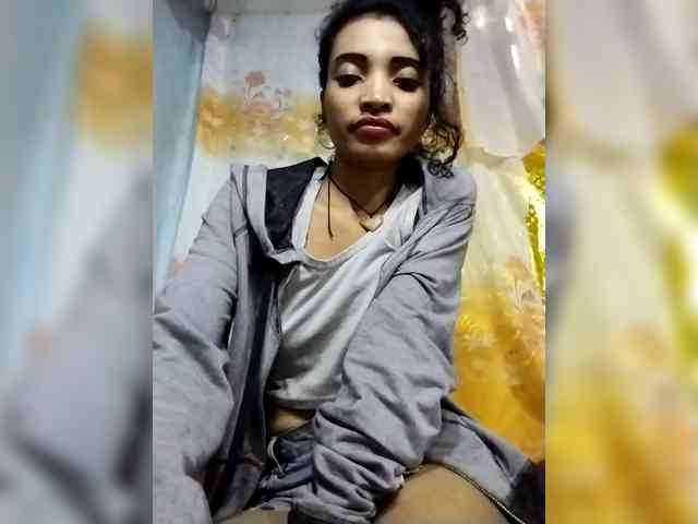 Shanya12 webcam
