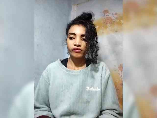 Shanya12 webcam