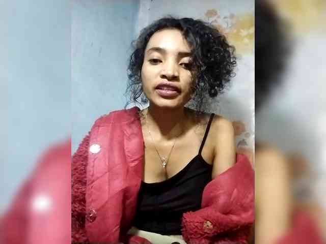 Shanya12 webcam