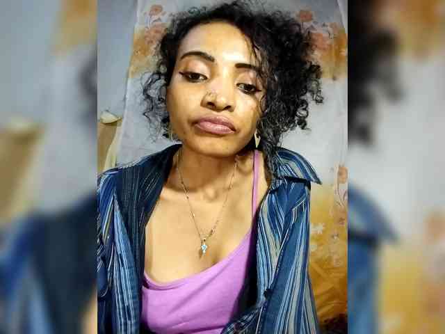 Shanya12 webcam