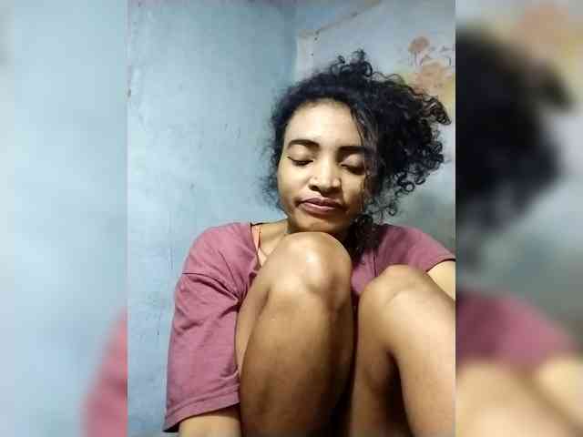 Shanya12 webcam