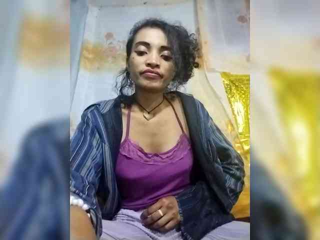 Shanya12 webcam
