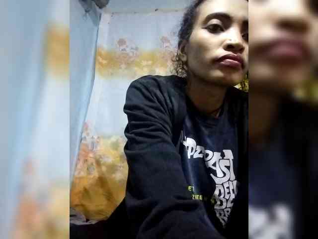Shanya12 webcam