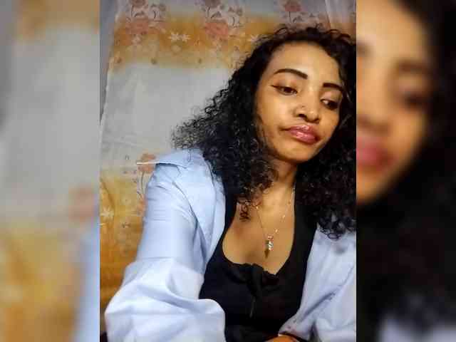 Shanya12 webcam