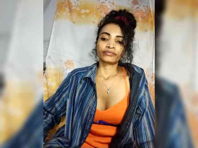 Shanya12 webcam