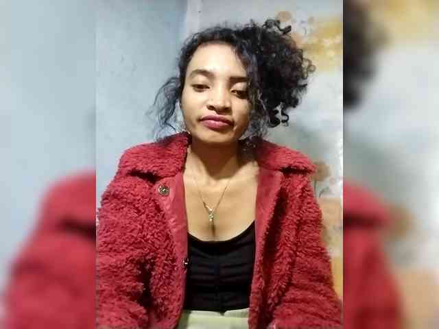 Shanya12 webcam