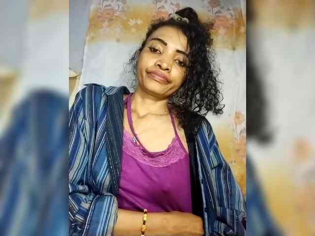 Shanya12 webcam