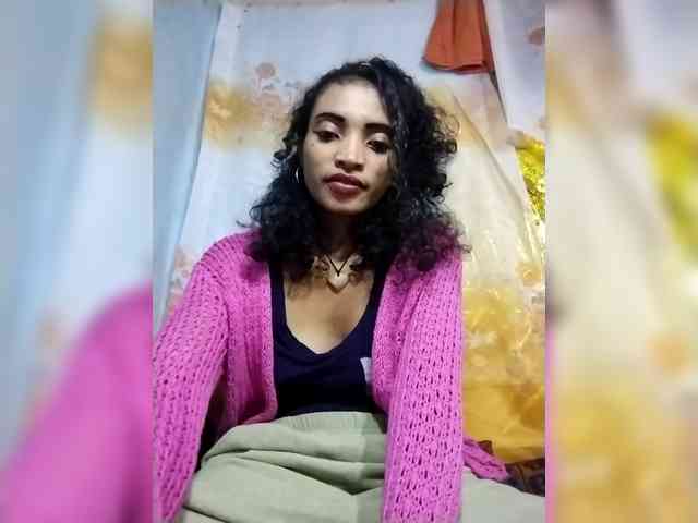 Shanya12 webcam
