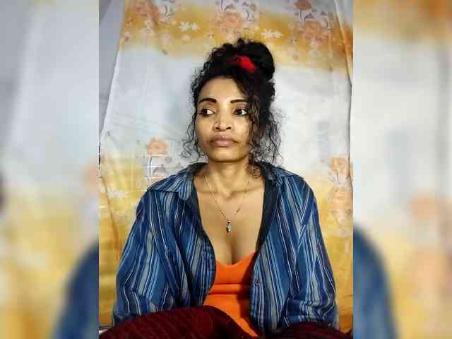 Shanya12 webcam