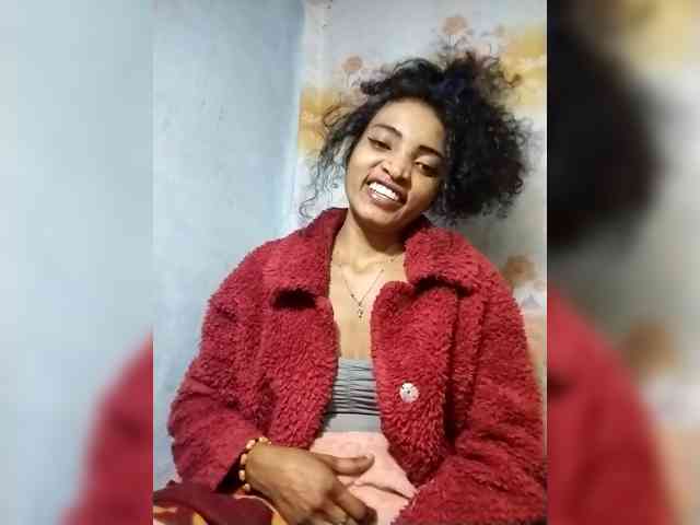 Shanya12 webcam