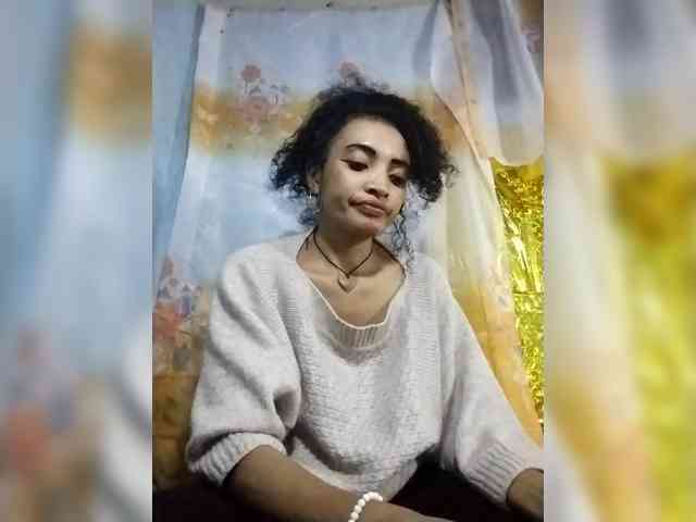 Shanya12 webcam