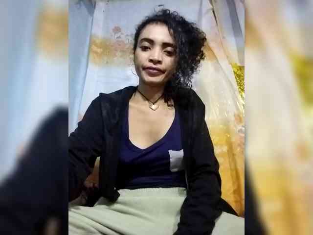 Shanya12 webcam