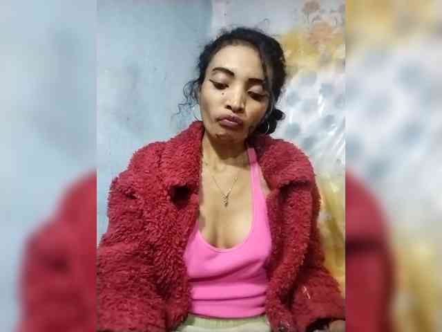 Shanya12 webcam