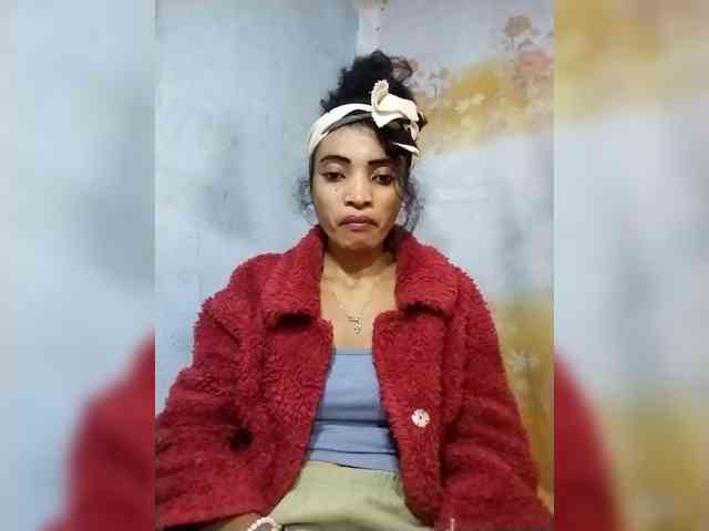 Shanya12 webcam
