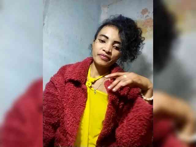Shanya12 webcam