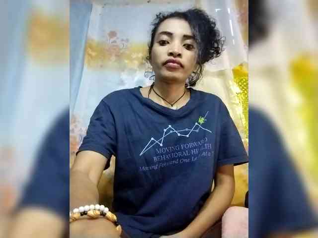 Shanya12 webcam